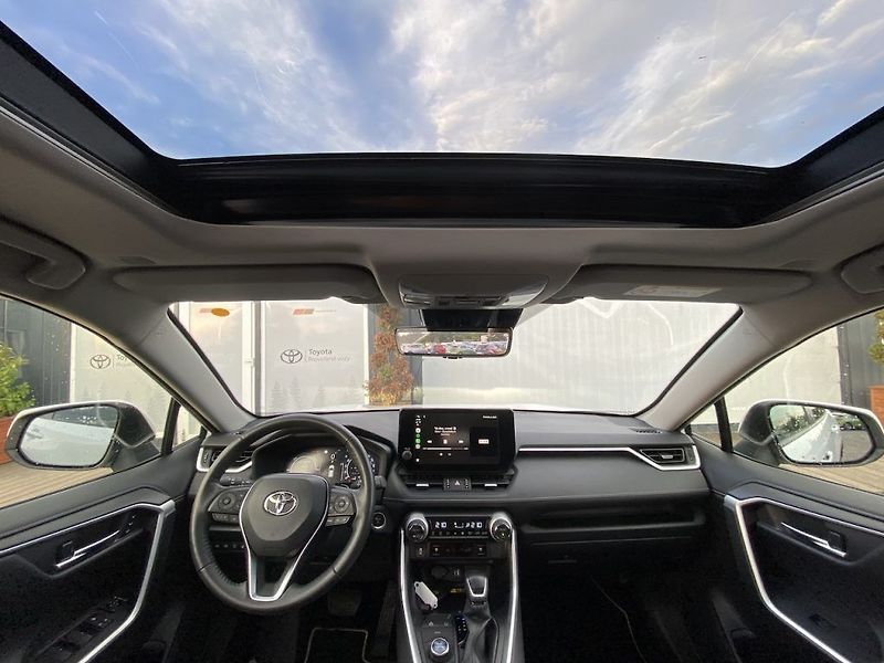 Toyota RAV4 2.5HEV, ČR, Executive Sky, 4x4 - fotka 15 z 35