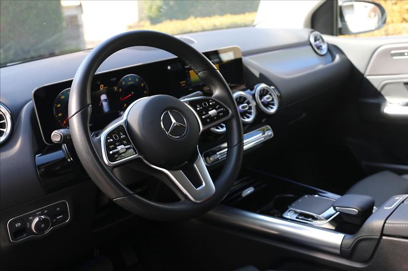 Mercedes-Benz Třídy B 1,3 ČR,DPH,24000KM, Automat - fotka 22 z 52