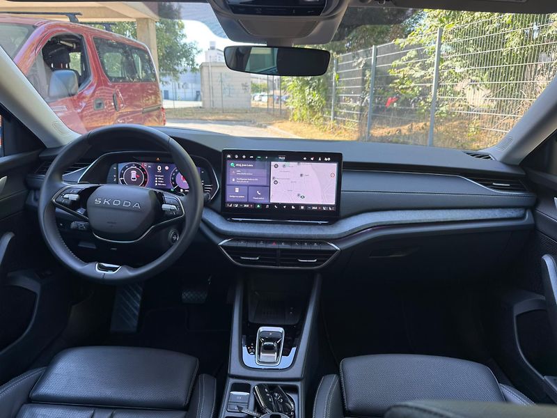 Škoda Octavia Exclusive Selection 2.0 TDI 11 - fotka 5 z 27