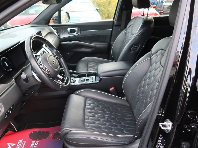 Kia Sorento 1,6 T-GDi195kW,PHEV,NovéČR,DPH - fotka 13 z 38