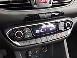 Hyundai i30 (2023) Smart 1.5 T-GDI MHEV, ČR,1.maj - náhled 15