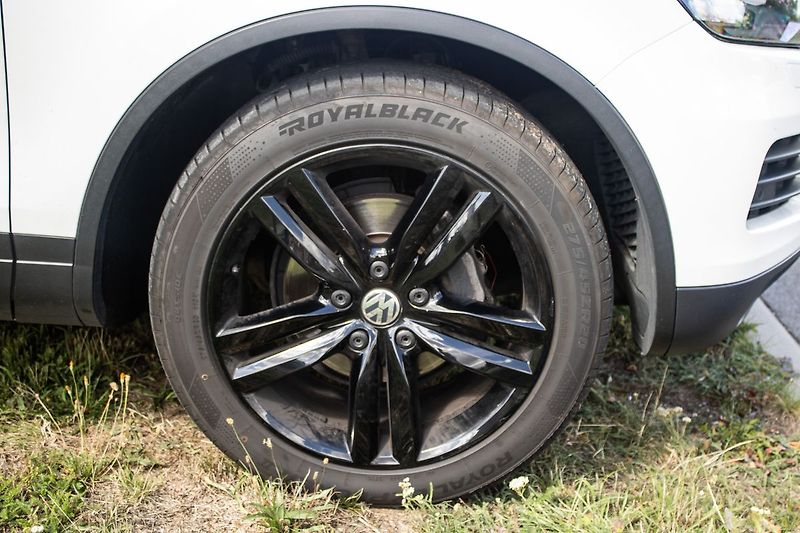 Volkswagen Touareg - fotka 14 z 40
