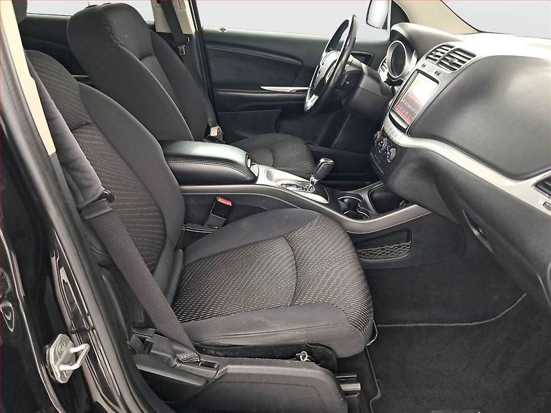 Fiat Freemont (2013) 2.0 MultiJet, 4X4, Automat - fotka 9 z 17