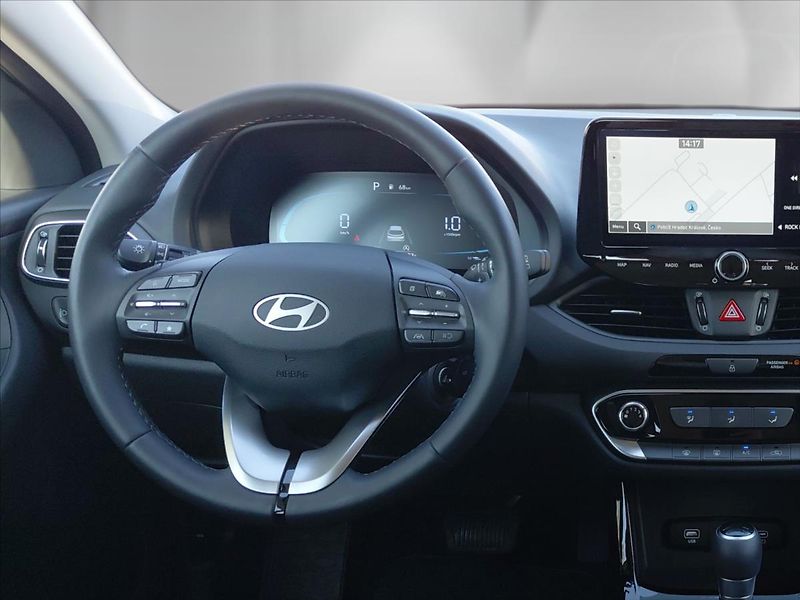 Hyundai i30 1,0   1.0TGDi DCT SMART CLIMAT - fotka 14 z 22