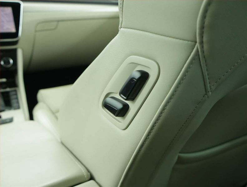Škoda Superb (2023) Laurin&Klement 2.0 TDI - fotka 19 z 19