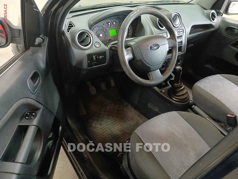 Ford Fiesta (2006) 1.4, ČR, AC, tažné - fotka 3 z 3