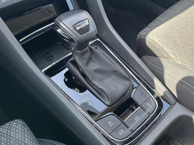 Škoda Karoq (2023) 1.5 TSI DSG Style + - fotka 15 z 33