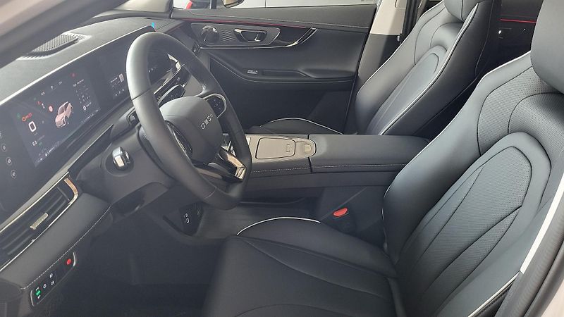 Omoda 5 (2025) PREMIUM 1,6 TGDI - fotka 12 z 26