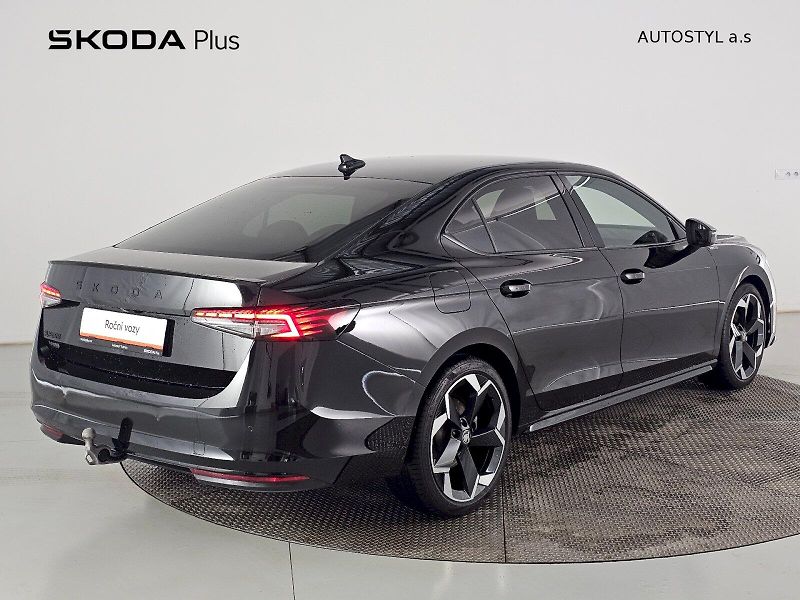 Škoda Superb (2025) 1.5TSI 110kW DSG SPORTLINE TAŽ - fotka 2 z 33