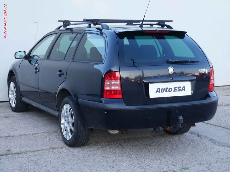 Škoda Octavia (2007) 1.6i, AC, temp - fotka 4 z 16