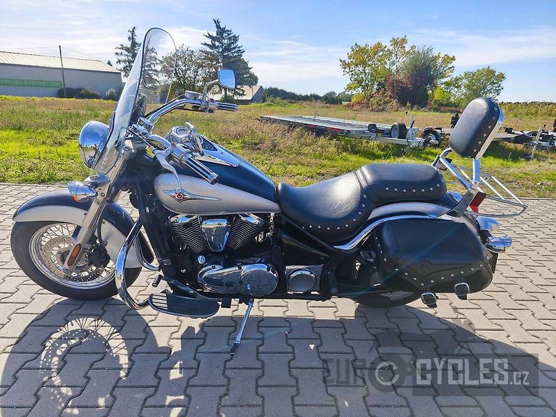 Kawasaki VN 900 Custom (2007) - fotka 8 z 11