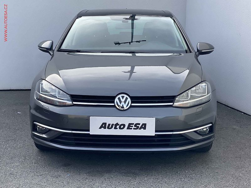 Volkswagen Golf (2018) 1.5 TSi, Join, panor - fotka 2 z 19