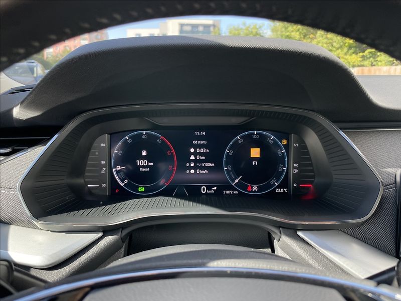Škoda Octavia 2,0 TDI DSG Style Plus ACC - fotka 8 z 19