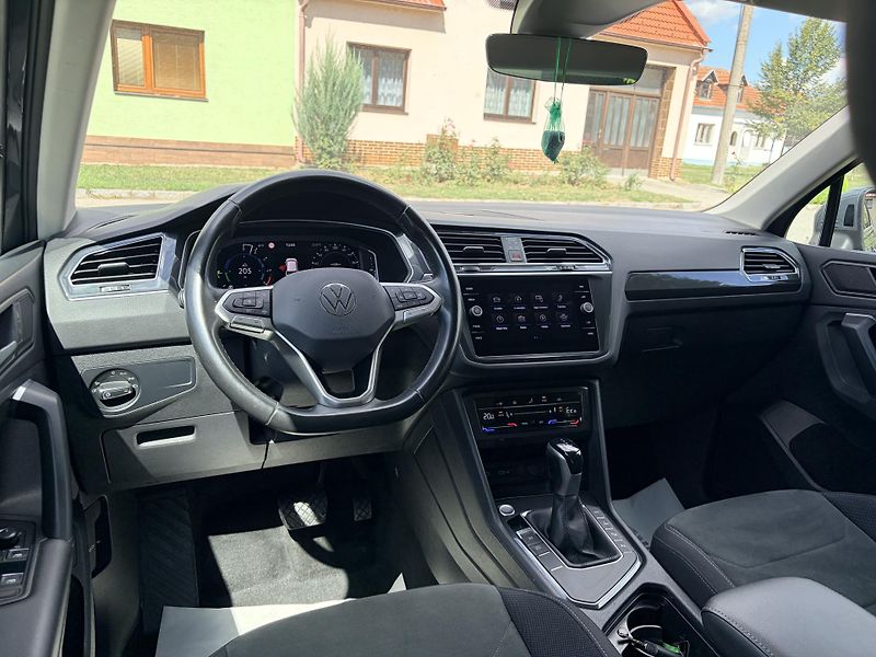 Volkswagen Tiguan 1.4TSI eHYBRID DSG MATRIX  - fotka 16 z 67