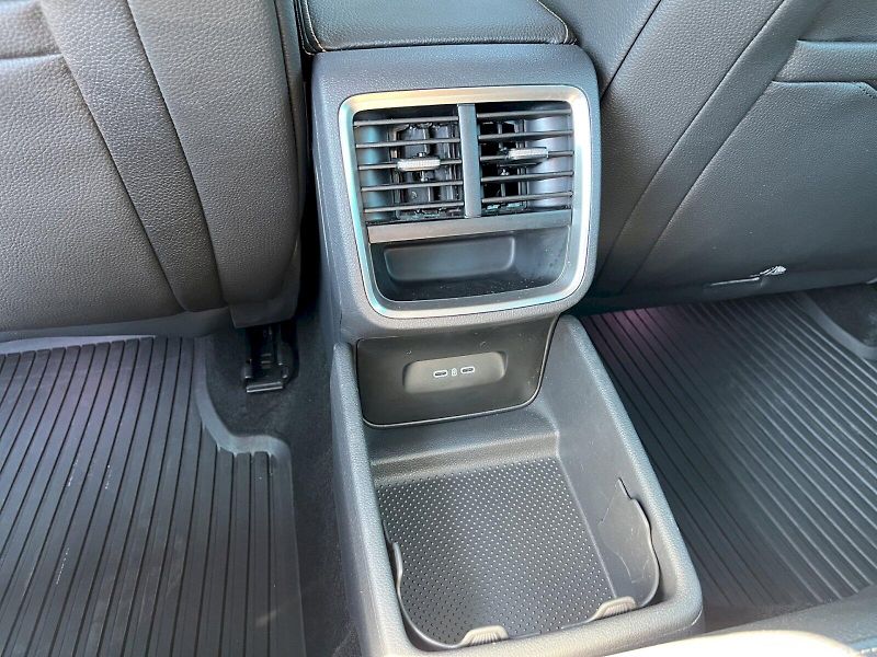 Škoda Octavia (2025) Top Selection 1.5 TSI 110kW MH - fotka 28 z 35