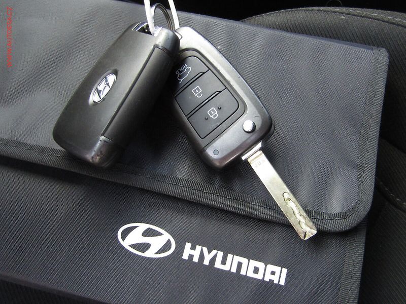 Hyundai Tucson (2022) 1.6 T-GDi 2WD, ČR, Smart, AT - fotka 19 z 19