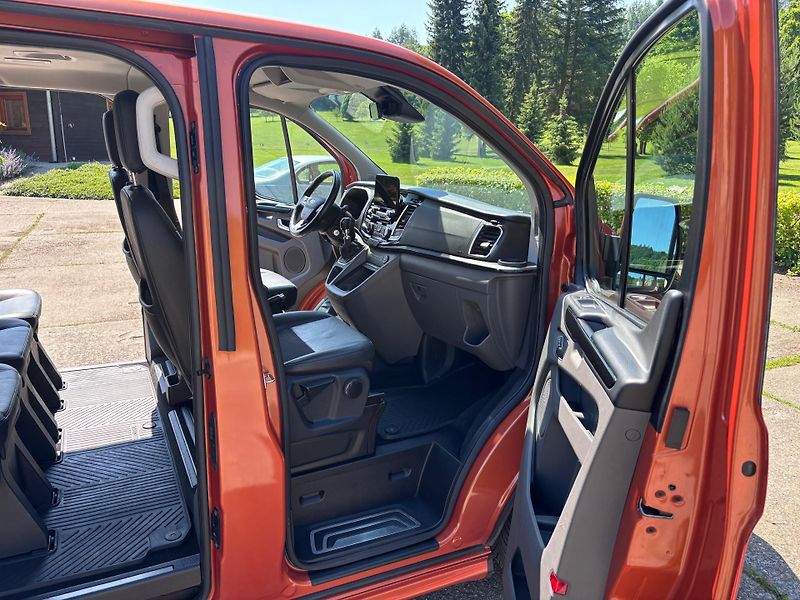 Ford Tourneo Custom (2018) Turneo Custom L2Sport - fotka 8 z 14
