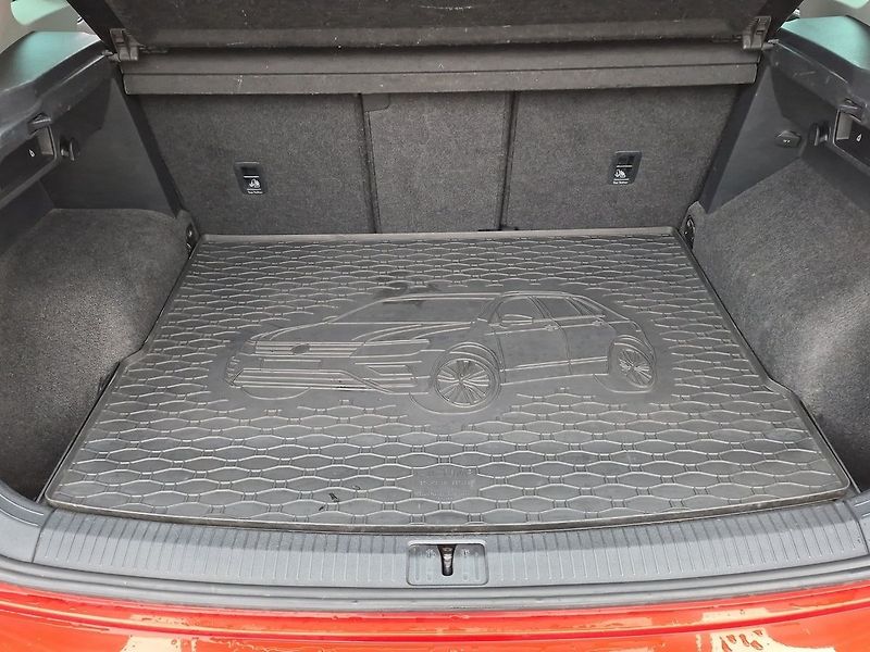 Volkswagen Tiguan Comfortline 1.4 TSi 110 kW - fotka 20 z 23