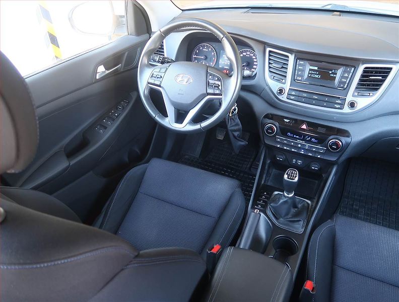 Hyundai Tucson (2016) 1.6 GDI, Serv.kniha, Tempomat - fotka 7 z 16