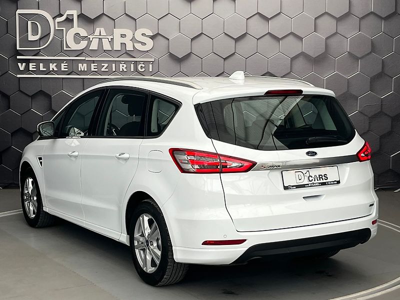 Ford S-MAX 2.5 Duratec FHEV TITANIUM - fotka 2 z 60