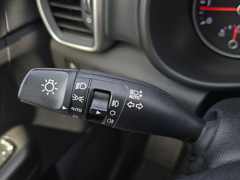 Kia Sportage (2019) 1.6 GDi 97kw, Navi, Tažné, ČR, - fotka 12 z 26