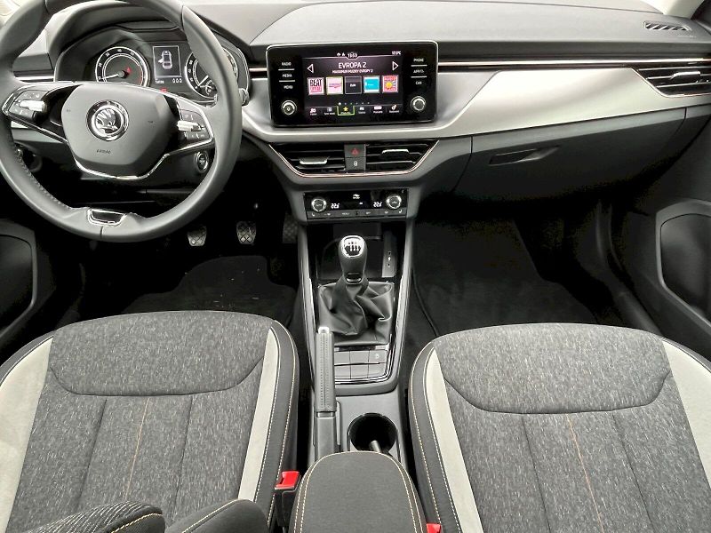 Škoda Scala (2022) 1.5 TSI 110kW Style - fotka 7 z 27