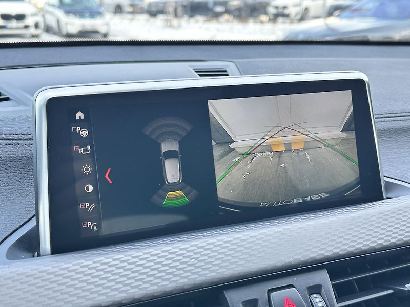 BMW X2 xDrive18d M-Sport X - fotka 15 z 20