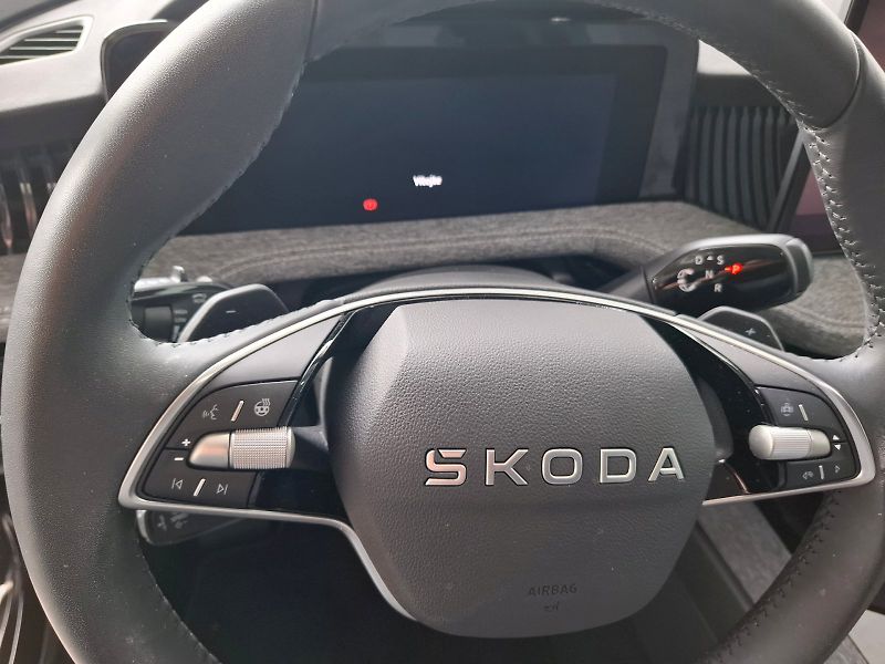 Škoda Superb (2025) COMBI SELECTION TD 110/2.0 A7F - fotka 40 z 40