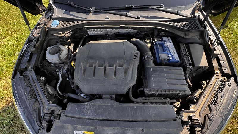 Škoda Superb (2019) 2.0 TSI, 4x4, Laurin&Klement - fotka 16 z 16