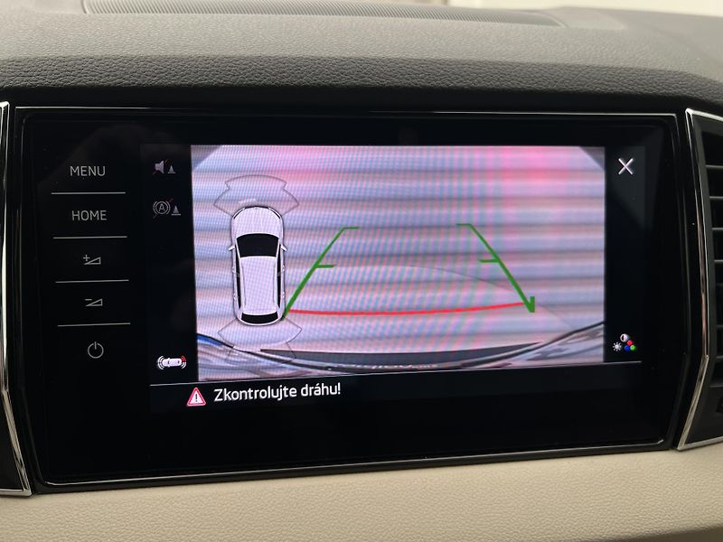 Škoda Karoq 1.5 TSI STYLE AUT CZ - fotka 29 z 44