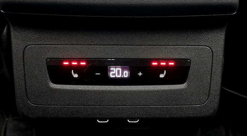 Audi Q6 e-tron Performance 360kam Tažné  - fotka 22 z 22