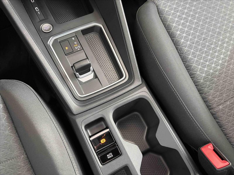 Ford Tourneo Connect (2026) 2,0 2.0 EcoBlue (90 kW/122 k) - fotka 12 z 12