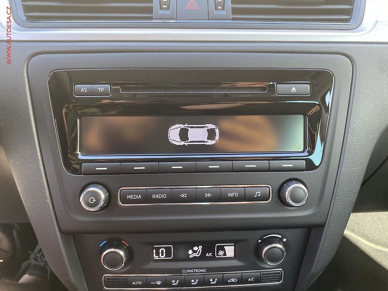 Škoda Rapid (2015) 1.2 TSi, Edition, +kola - fotka 16 z 17