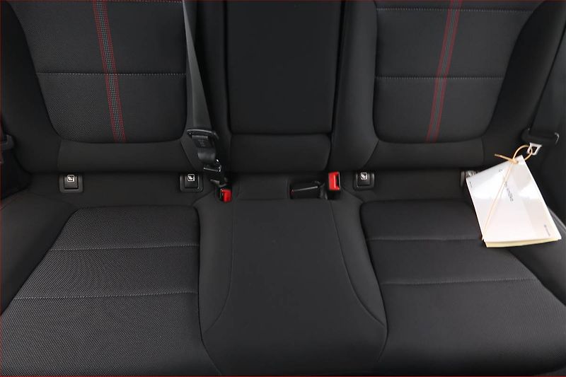 Hyundai i30 (2022) N-Line 1.5 T-GDI MHEV - fotka 10 z 17