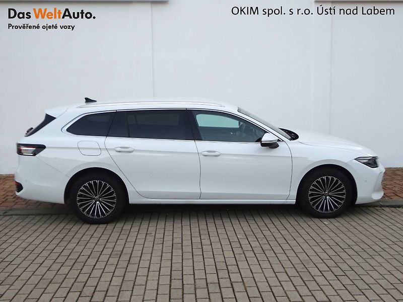 Volkswagen Passat (2024) 2,0TDi /110kW Elegance DSG - fotka 8 z 30