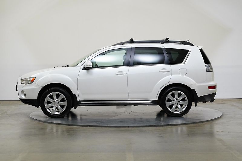 Mitsubishi Outlander - fotka 3 z 24