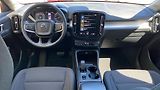 Volvo XC40 MOMENTUM, T3 FWD, 120 kW / 163 - náhled 11