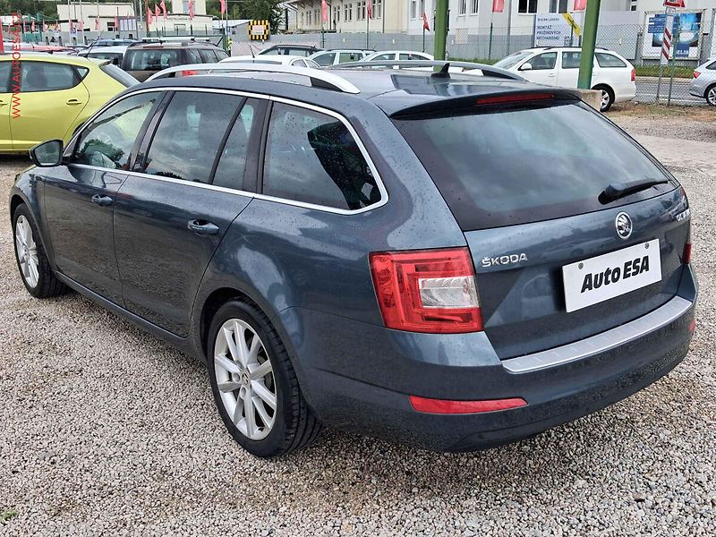 Škoda Octavia (2014) 1.4 TSi, Elegance, DSG, bixen - fotka 6 z 26