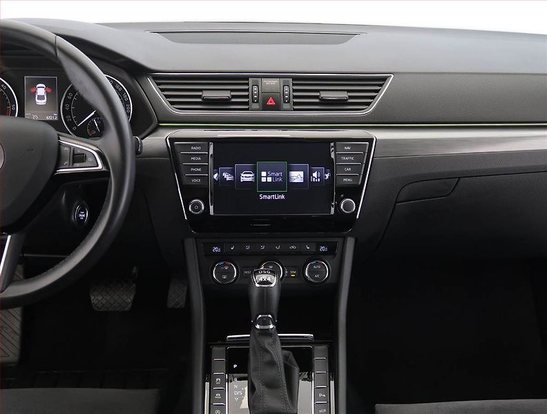 Škoda Superb (2016) 2.0 TDI 4x4, 4X4, Automat - fotka 12 z 31