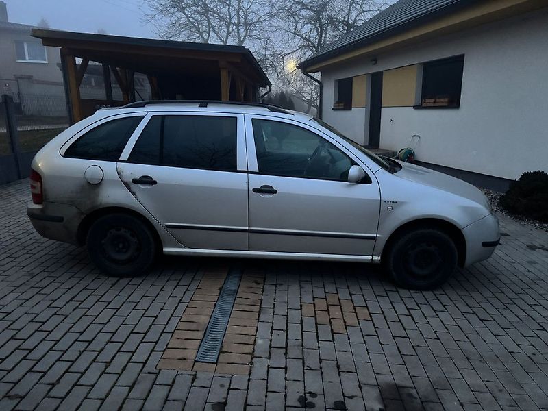 Škoda Fabia (2004) - fotka 6 z 7