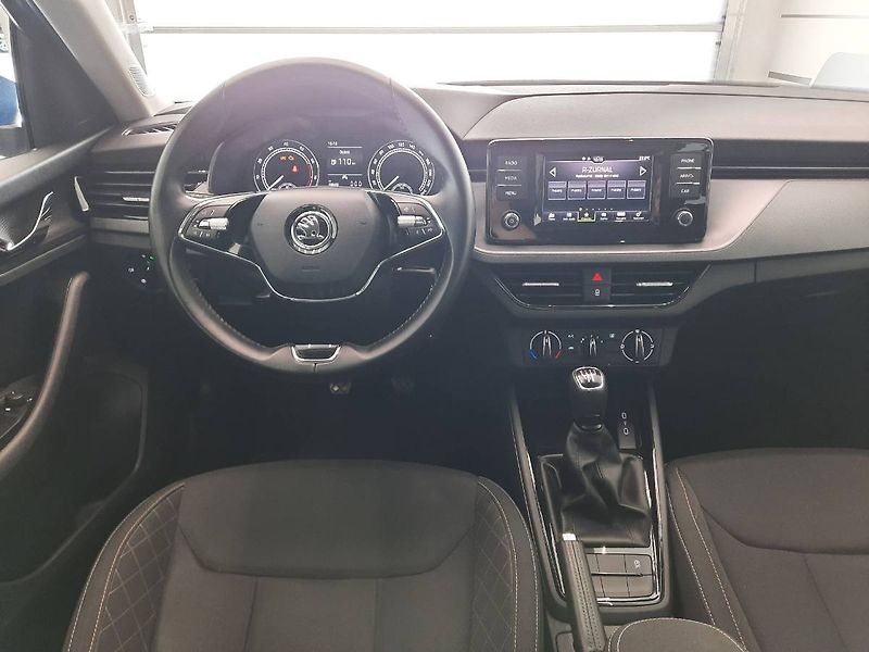 Škoda Kamiq (2021) Ambition 1.0 TSI (70kW/95k) - fotka 11 z 25