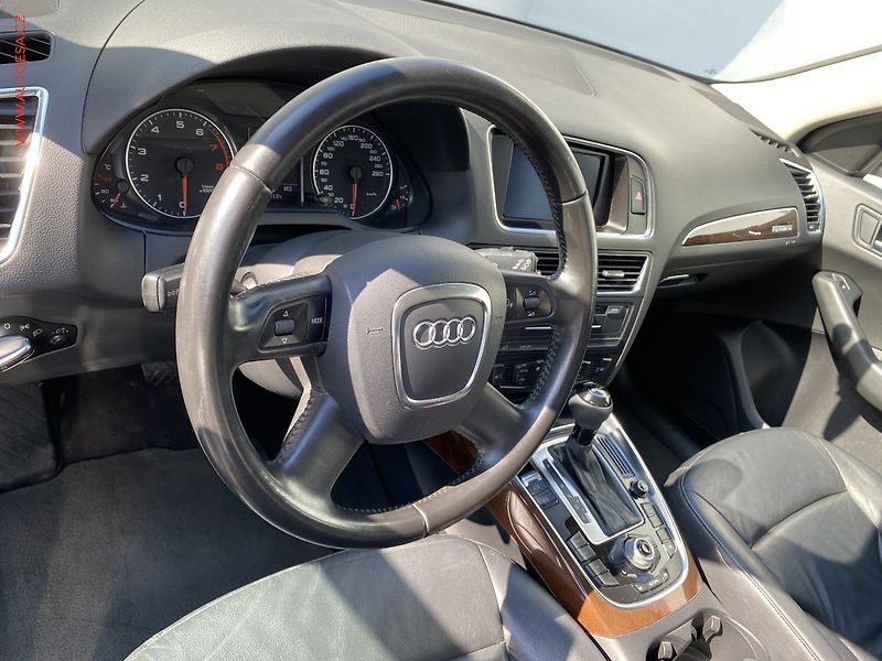 Audi Q5 (2009) 2.0 TFSi quattro, AT, bixen - fotka 12 z 18