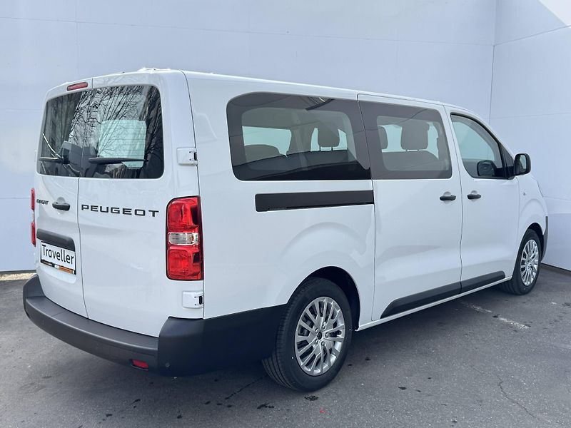 Peugeot Traveller (2025) Combi Long 2.2 BlueHDi S&S EAT - fotka 3 z 11