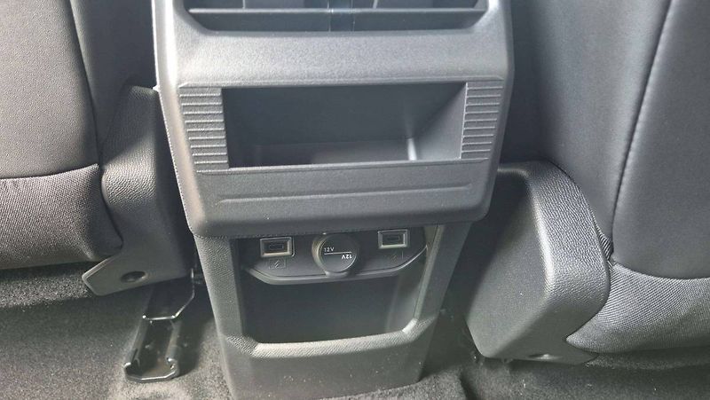 Opel Grandland (2026) GS Hybrid 1.2 TURBO (107kW/145 - fotka 30 z 38