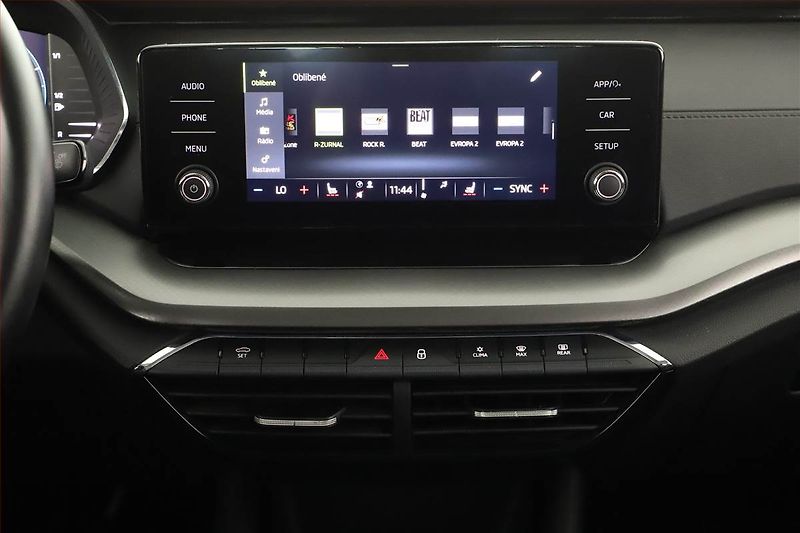 Škoda Octavia (2020) 1.5 TSI, Park. senzory - fotka 9 z 19
