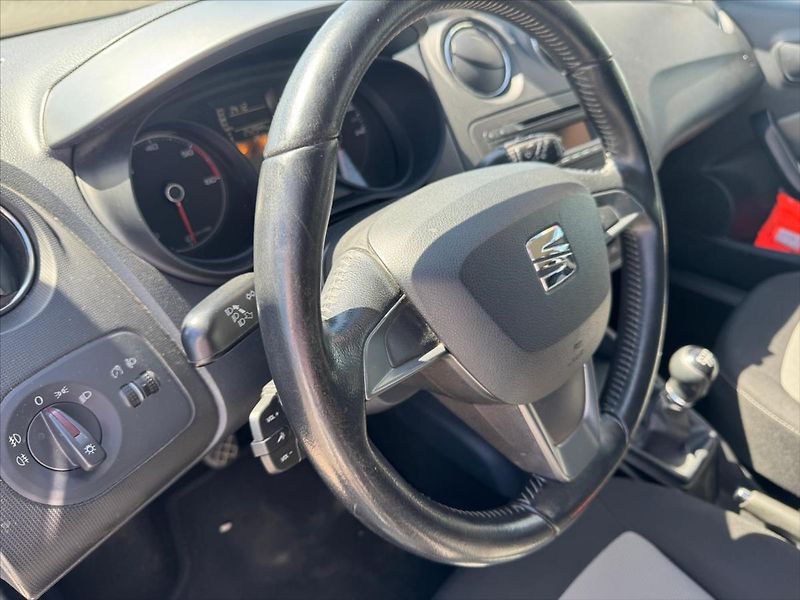 Seat Ibiza 1,6 TDi - fotka 12 z 19