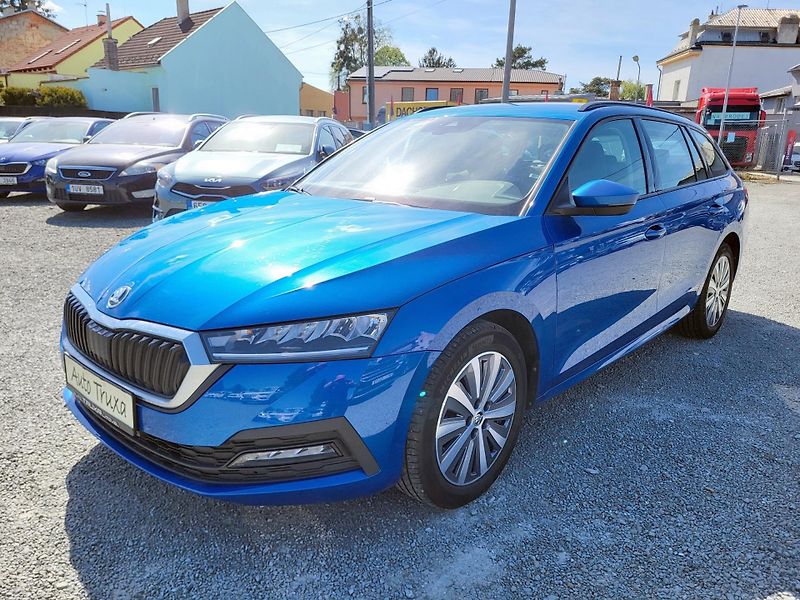 Škoda Octavia IV combi 2.0 TDi AMBITION *ČR - fotka 1 z 47