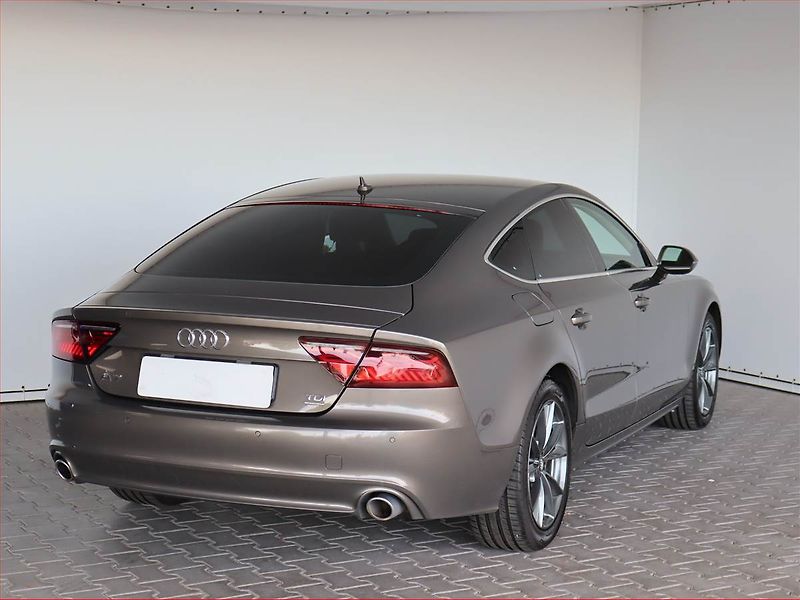 Audi A7 (2010) 3.0 TDI, 4X4, Automat, Navi - fotka 5 z 21