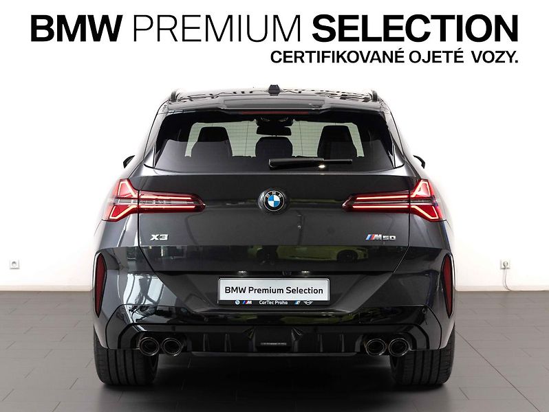 BMW X3 M50 xDrive - fotka 4 z 22