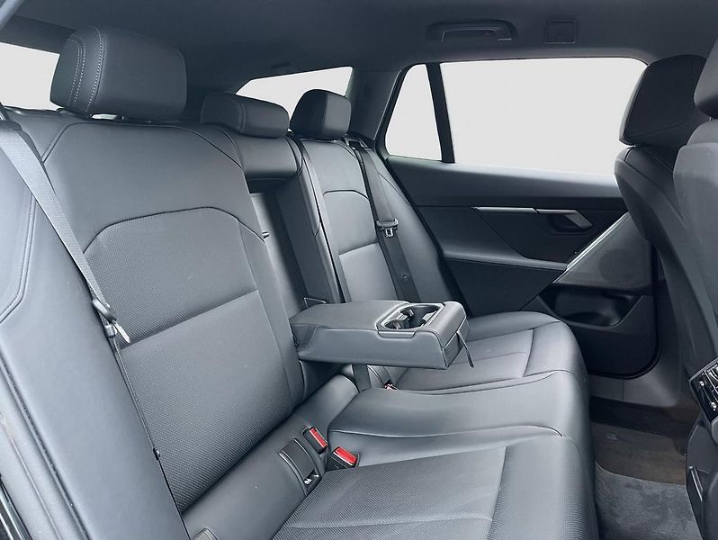 BMW Řada 5 530e xDrive Touring ada. temp. - fotka 15 z 19